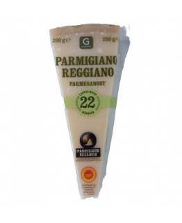 Сир пармезан Garant parmesanost 22 місяці 200г