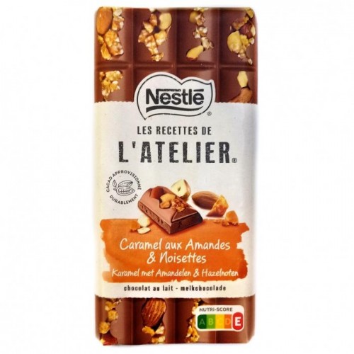 Шоколад Nestle L`atelier молочный с карамелью миндалем и фундуком 170г Шоколад Nestle L`atelier молочный с карамелью миндалем и фундуком 170г